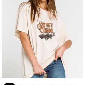 Charlie Holiday Sweet Thing Beige oversized Boyfriend Graphic tee size L…
